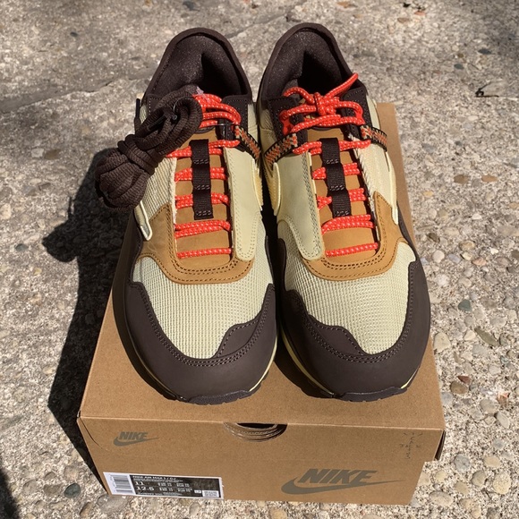 NEW Travis Scott x Nike AirMax 1 Baroque Brown Size 11 Men - Picture 3 of 15